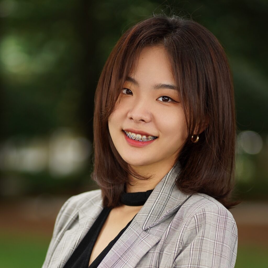 Lily Xu Portrait, Investment Analyst